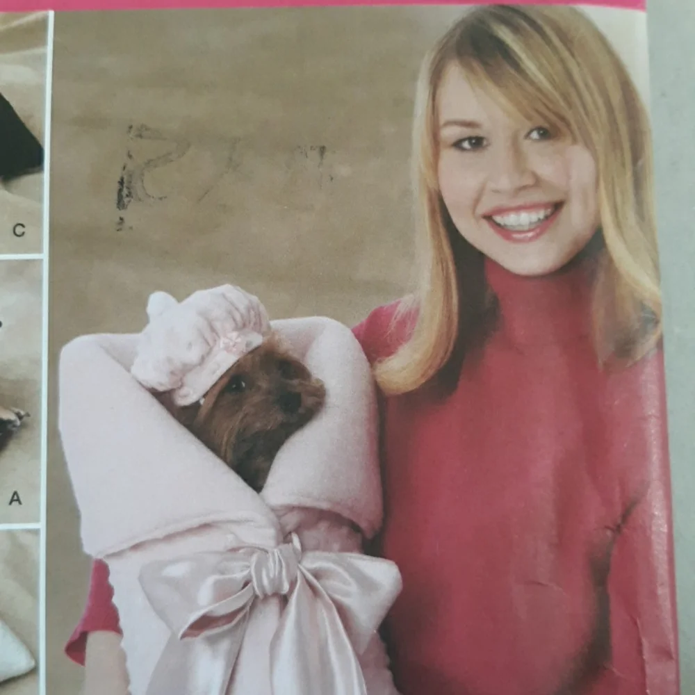 Pattern for dog beds and beret and bonnets